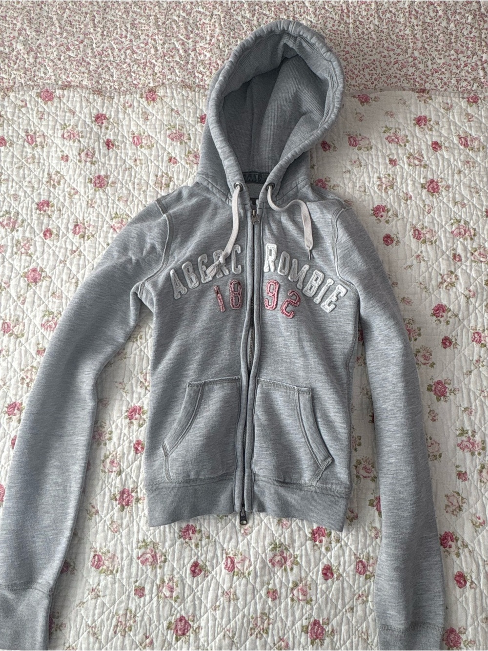 2000s Abercrombie Gray Zip-Up Hoodie